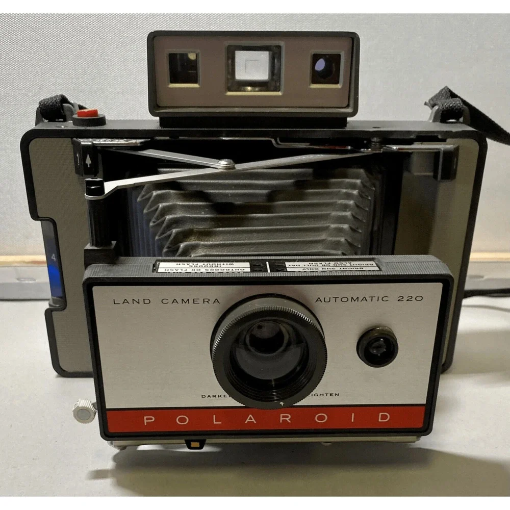 Vintage Polaroid Land Camera Automatic 220 With Strap Manual Hardcover Untested